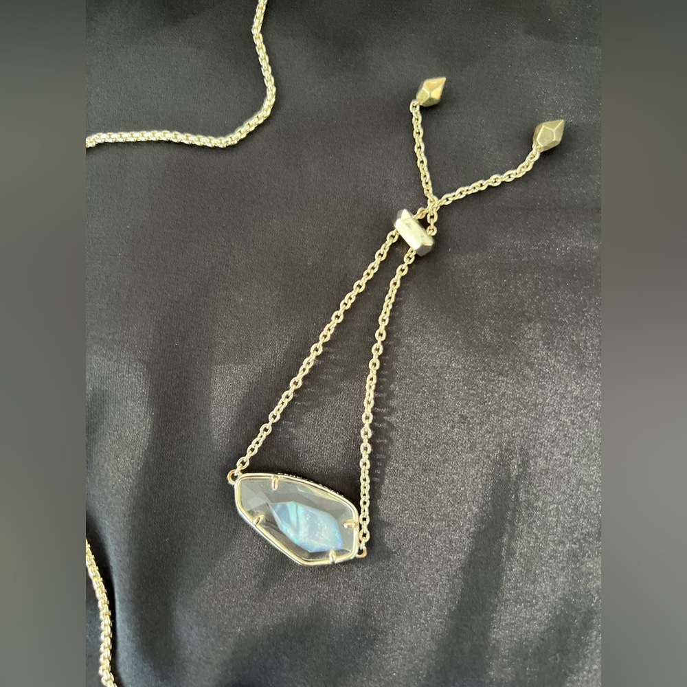 Kendra Scott Gold-Tone Clear Crystal Lilith Pendant Necklace Set - Picture 5 of 12